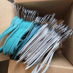 Bulk Box of Non-Slip Hangers